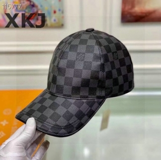 LV Snapback Hat AAA Quality (3)