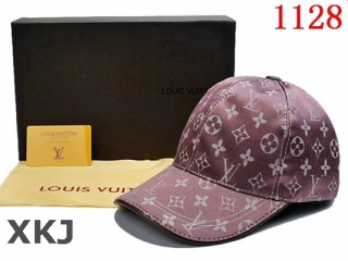 LV Snapback Hat AAA Quality (27)