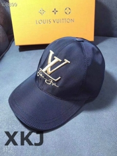 LV Snapback Hat AAA Quality (44)