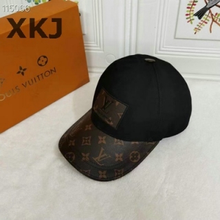 LV Snapback Hat AAA Quality (67)