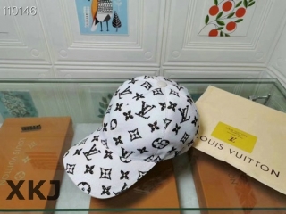 LV Snapback Hat AAA Quality (69)