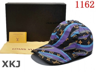 LV Snapback Hat AAA Quality (70)