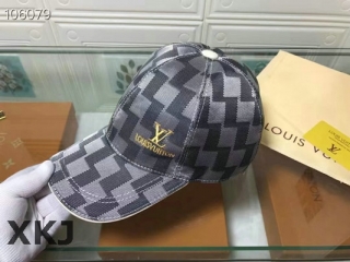 LV Snapback Hat AAA Quality (87)