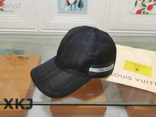 LV Snapback Hat AAA Quality (91)