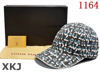 LV Snapback Hat AAA Quality (92)