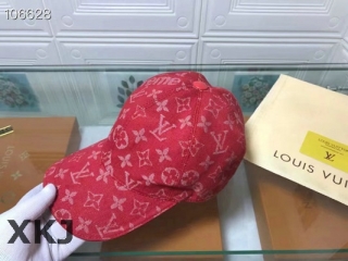 LV Snapback Hat AAA Quality (95)