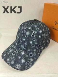 LV Snapback Hat AAA Quality (106)