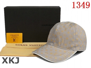 LV Snapback Hat AAA Quality (111)